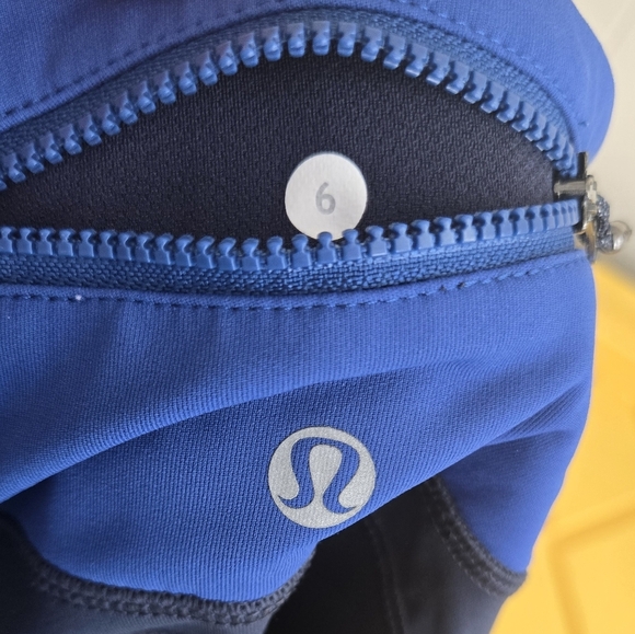 Lululemon Leggies Quarter Leg -Size 6 - Picture 3 of 8